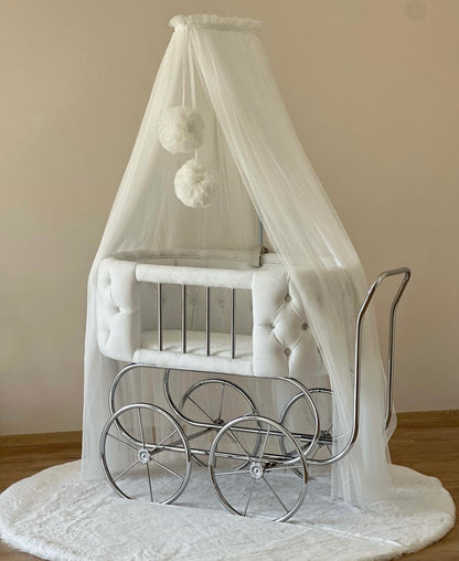 Luxury Baby Crib With Silver Wheels - Cream